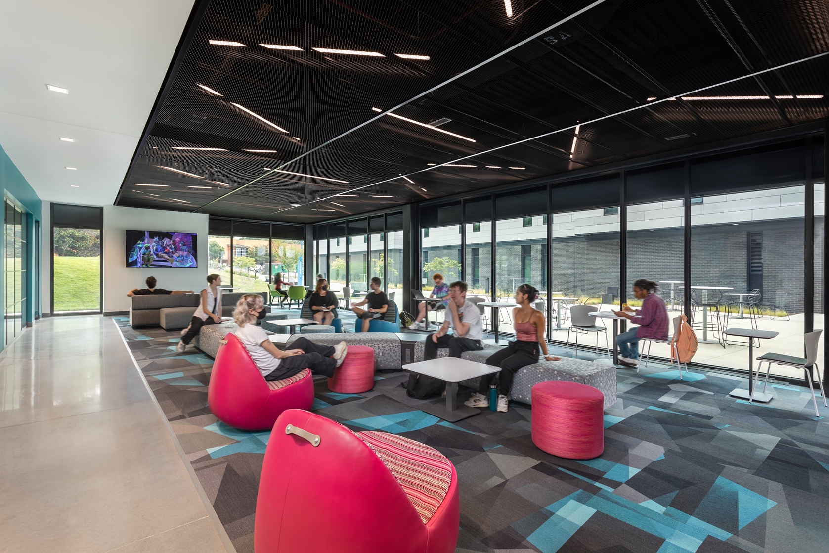 9202 194110 N8 1677X1118