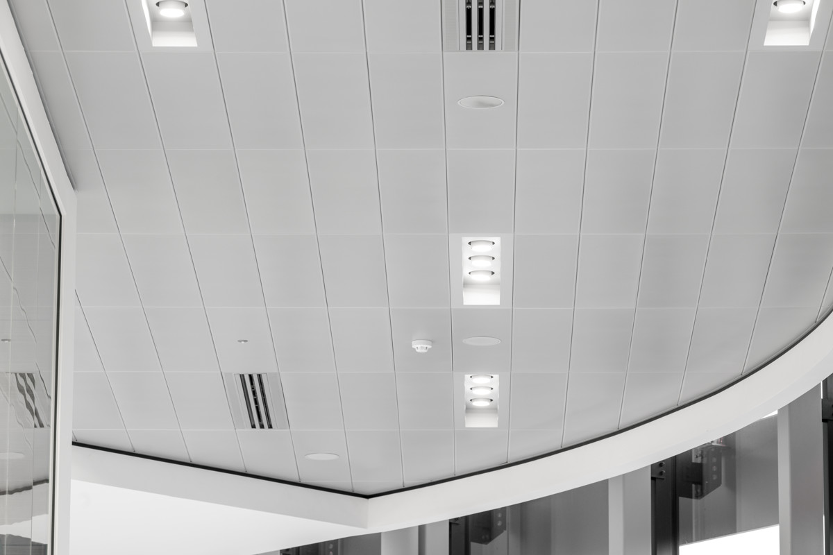 Porshe SAS120 Ret Large (17)